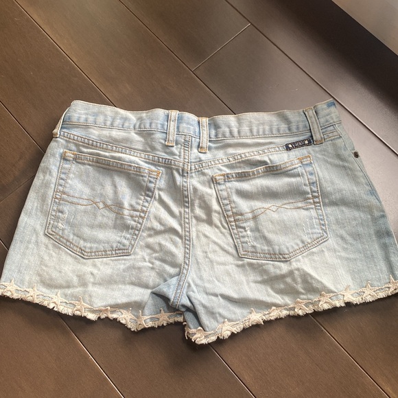 Lucky Brand Boardwalk Denim Short - Picture 6 of 6